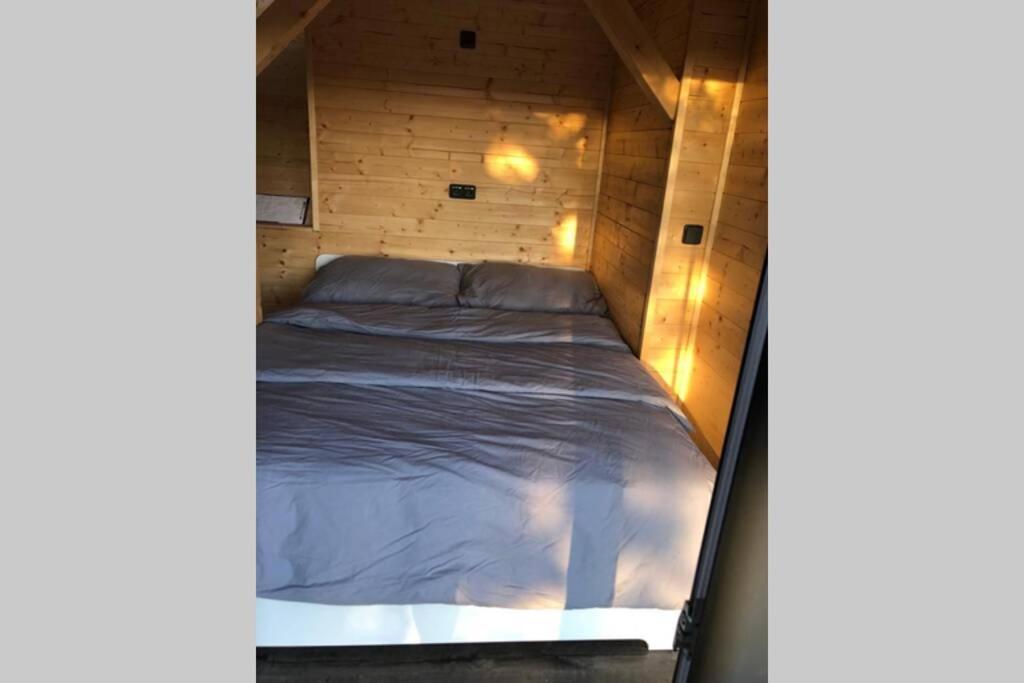 Chatka - C - Vyhlidka Nad Rekou Zdiby Exteriör bild